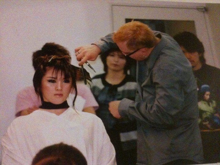 Master stylist Scott Farmer in his Venice FL salon ready for a new-client consultation